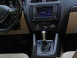 Volkswagen Jetta-3