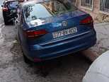 Volkswagen Jetta-2