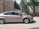 Hyundai Elantra-8