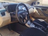 Hyundai Elantra-12