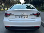 Hyundai Sonata-10