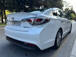 Hyundai Sonata-16