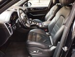 Porsche Cayenne-12
