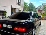 Mercedes E 270-18