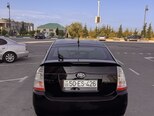 Toyota Prius-6