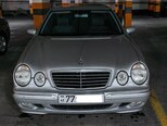 Mercedes E 240-8