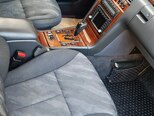 Mercedes E 240-11