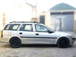 Opel Vectra-3