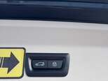 BMW iX3-13