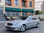 Mercedes E 320-1