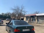 BMW 318-9