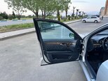 Mercedes E 320-11
