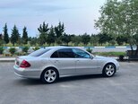 Mercedes E 320-27