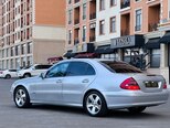 Mercedes E 320-33