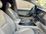 Kia Carnival-10