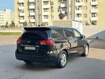 Kia Carnival-17