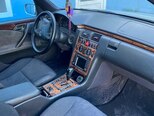 Mercedes E 240-5