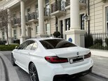 BMW 530e-6