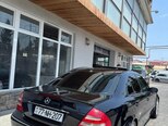Mercedes E 240-3