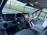 Ford Transit-13