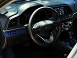 Hyundai Elantra-12