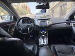 Hyundai Elantra-10
