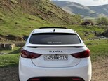 Hyundai Elantra-11