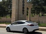 Hyundai Elantra-13