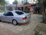 Mercedes E 200-5