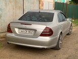 Mercedes E 270-9