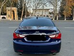 Hyundai Sonata-4