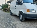 Ford Transit-9
