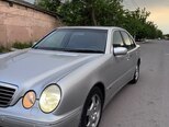 Mercedes E 240-3