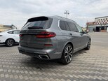 BMW X7-6