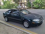 Volkswagen Passat-1