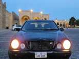 Mercedes E 200-17
