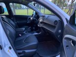 Toyota RAV4-10