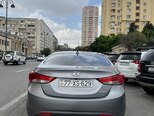 Hyundai Elantra-6