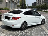 Hyundai Accent-3