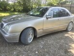 Mercedes E 240-5