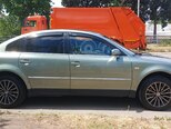 Volkswagen Passat-5