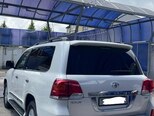 Toyota Land Cruiser-5