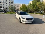 Hyundai Sonata-6