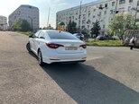 Hyundai Sonata-13