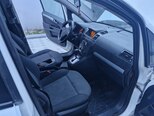 Opel Zafira-15