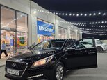 Hyundai Sonata-17