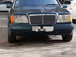 Mercedes 220 E-1