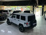 Jeep Wrangler-12