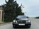 Mercedes E 220-2
