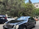 Mercedes E 240-1